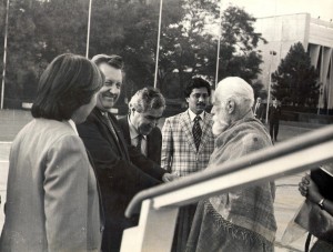 С.Н. Рерих в аэропорту г. Ташкент, 1989 г.